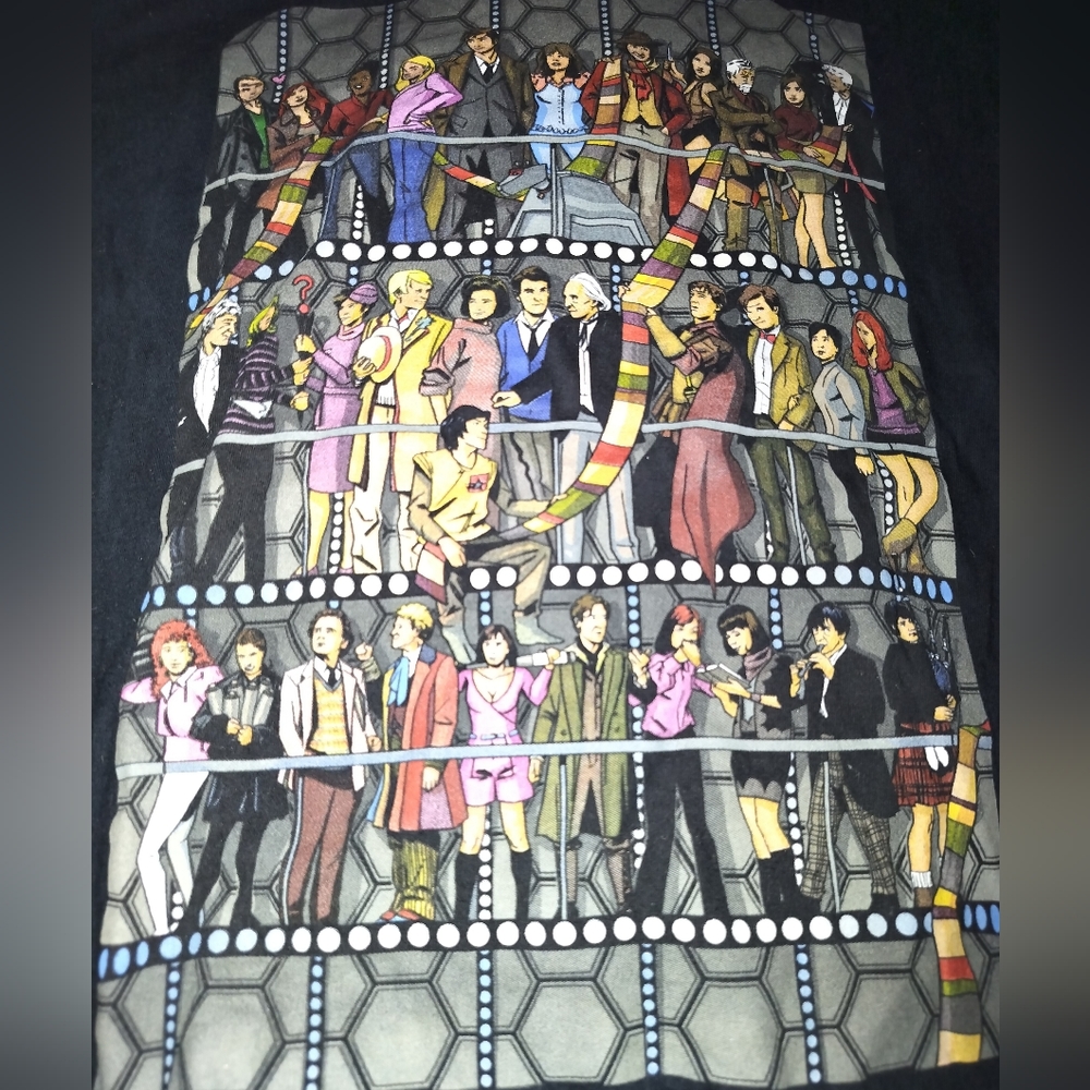 NWOT 2X Thinkgeek Doctor Who Kelly Yates Illustration Tee